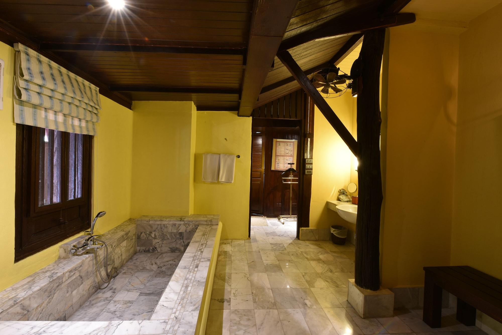 Zantiis Ndol Villas Muak Lek Exterior foto